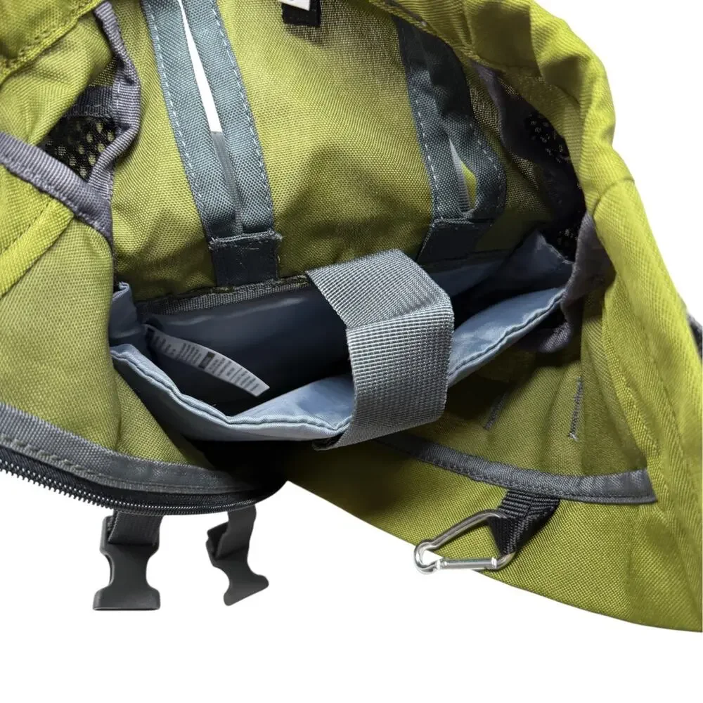 NWT URBAN 3 Dual Use Dog Carrier and Traditional Backpack K9 Sack Travel Small